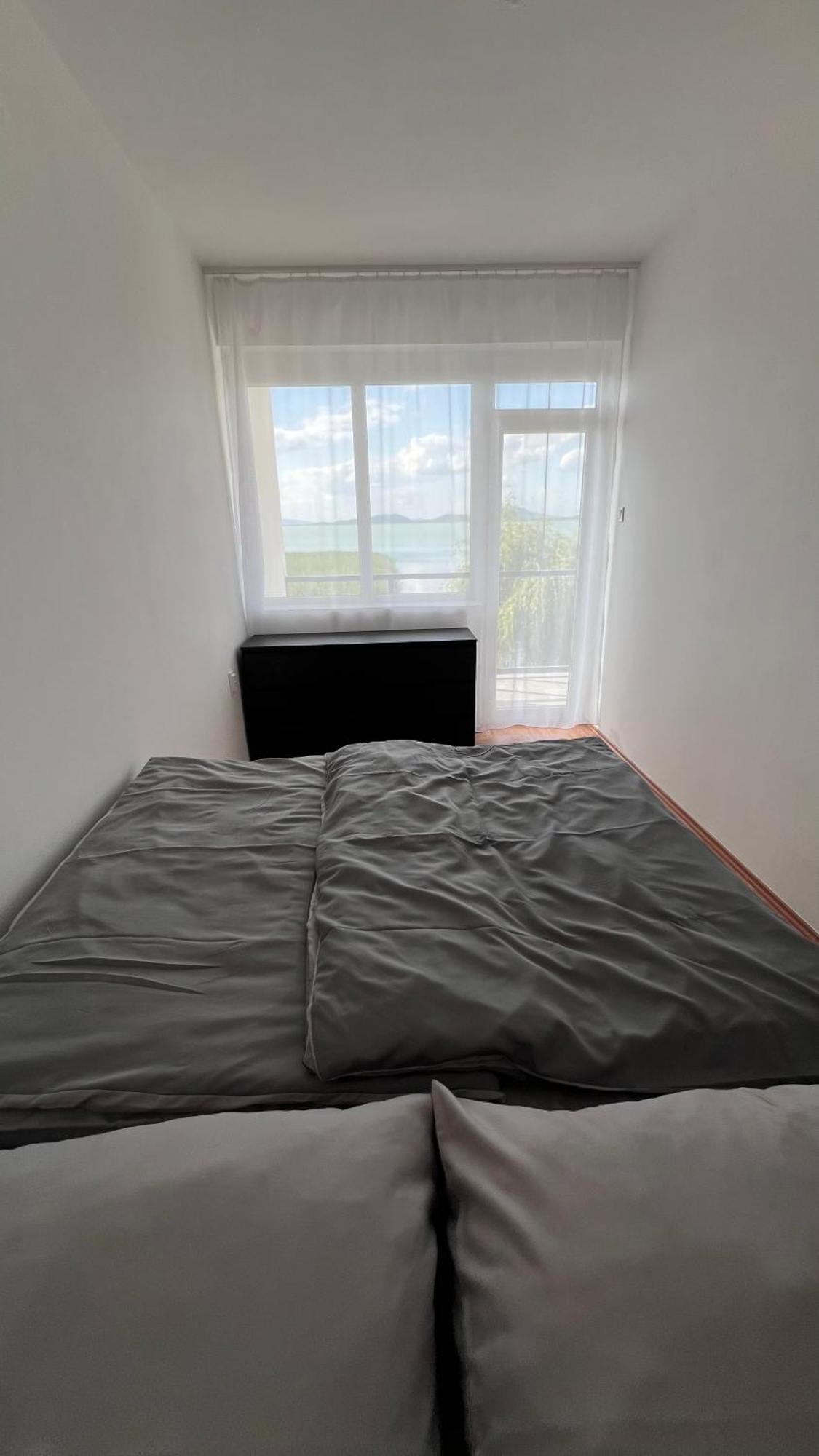 Balaton a kertben - Közvetlen vízparti apartmanok, csodálatos panorámával Balatonfenyves Exterior foto