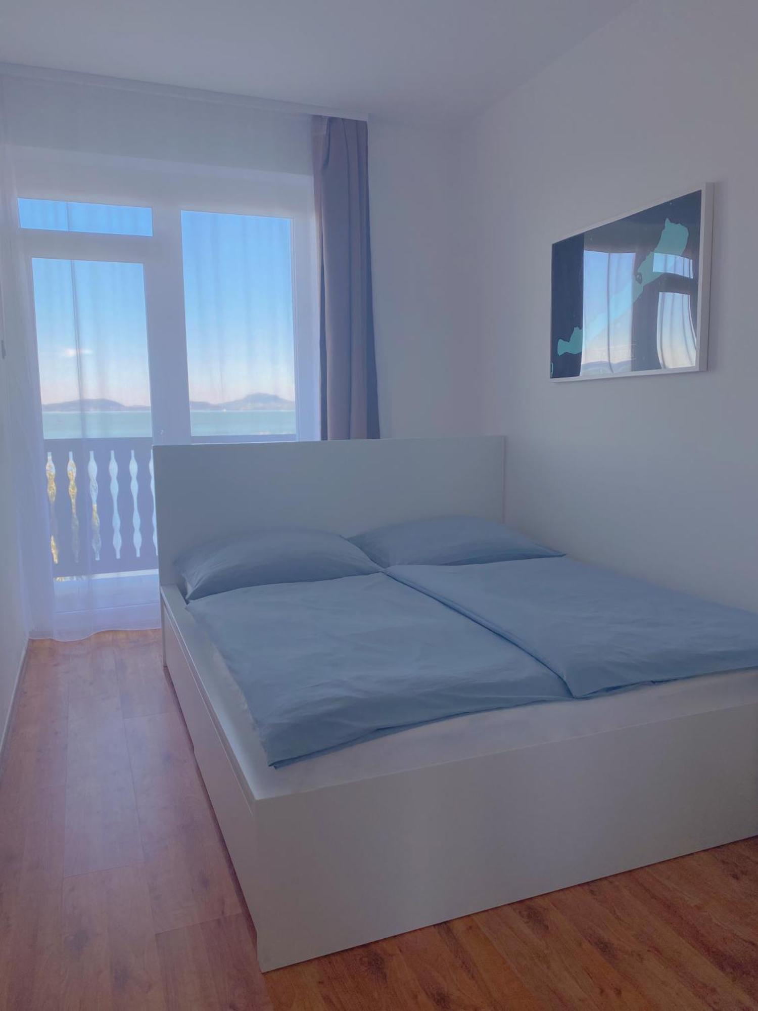 Balaton a kertben - Közvetlen vízparti apartmanok, csodálatos panorámával Balatonfenyves Exterior foto