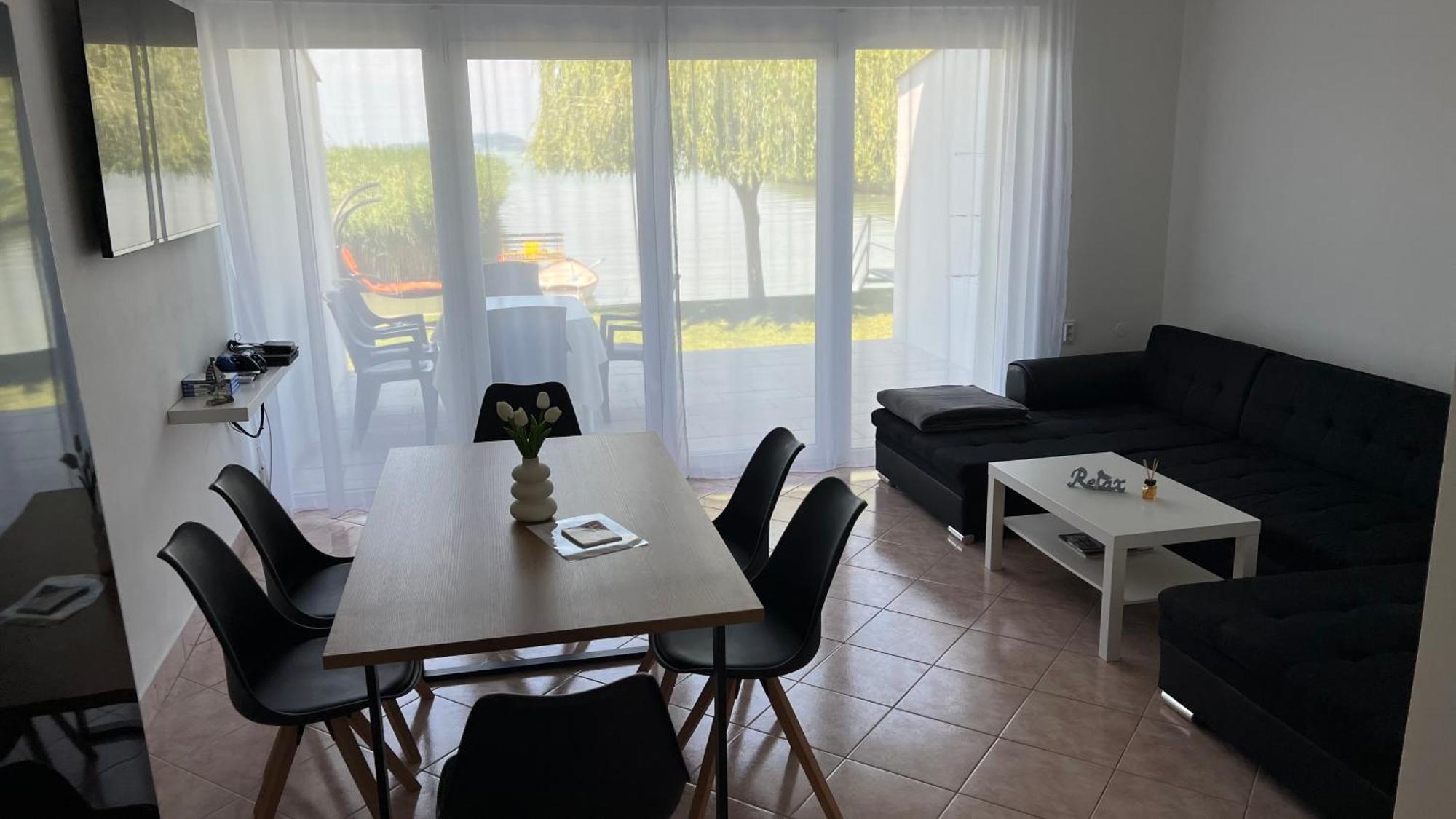 Balaton a kertben - Közvetlen vízparti apartmanok, csodálatos panorámával Balatonfenyves Exterior foto